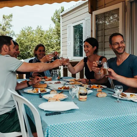 Camping Mobil Xxl 4 - Le Domaine D'oleron